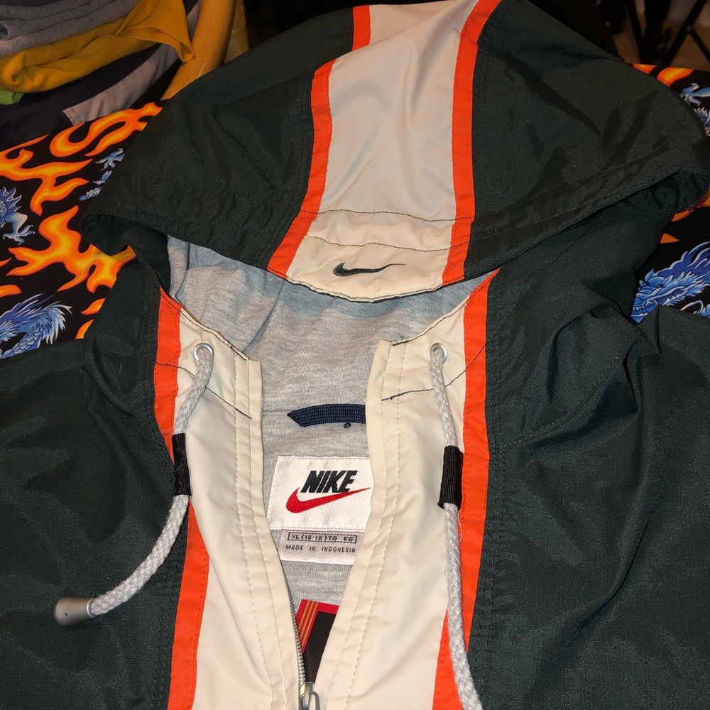 Nike windbreaker